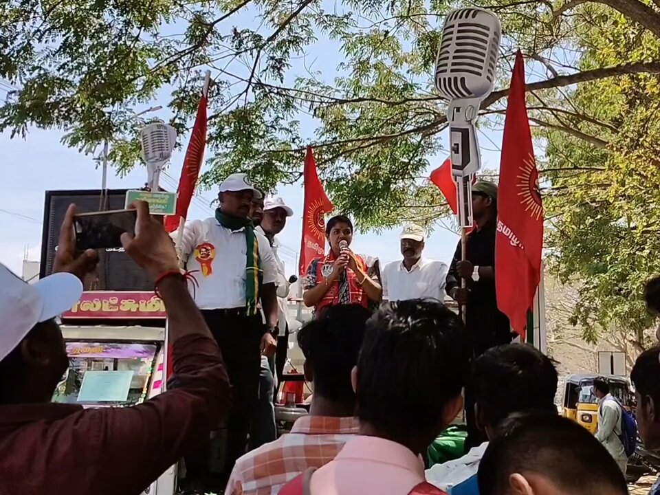 அரசு கலை கல்லூரி மாணவர்.. 👇 #MyFirstVote_For_NTK 🎙️ #என்முதல்வாக்கு_நாம்தமிழருக்கே 🎙️ தருமபுரி நாடாளுமன்றத் தொகுதி பரப்புரை. #Abinaya4Dharmapuri #Vote4NTK #Election2024 #NTK_Symbol_Mike #NoABCD ❌ #VoteForMike ✅ dr. Abinayaponnivalavan @simbumuzu17 தகடூர் அஜித்குமார் - Thagadur AjithKumar தகடூர் பிரேம் ஆனந்தன் பெருமாள் தருமபுரிக்காதலன்- ஹரி
