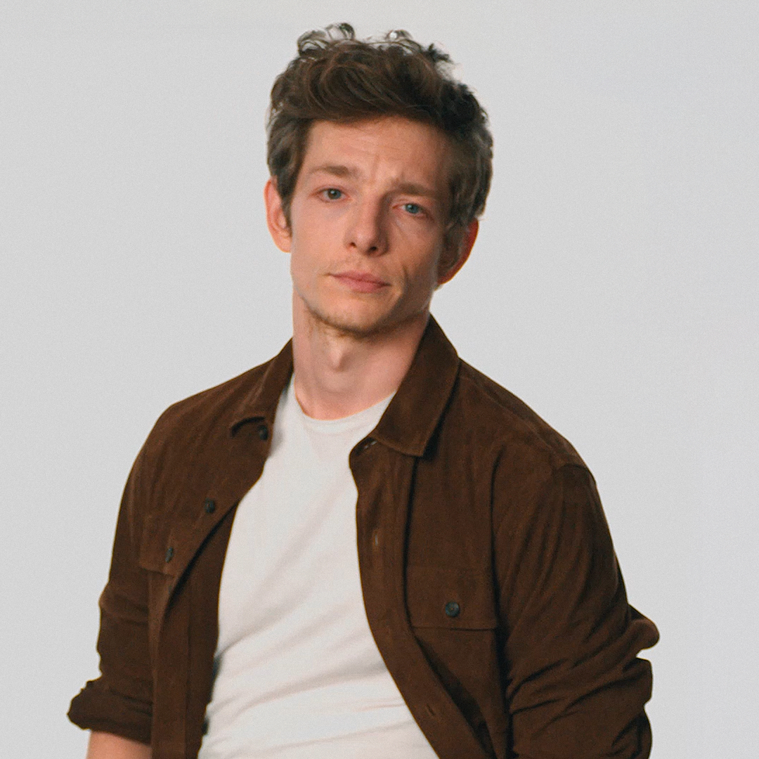 Mike Faist is Art ✨