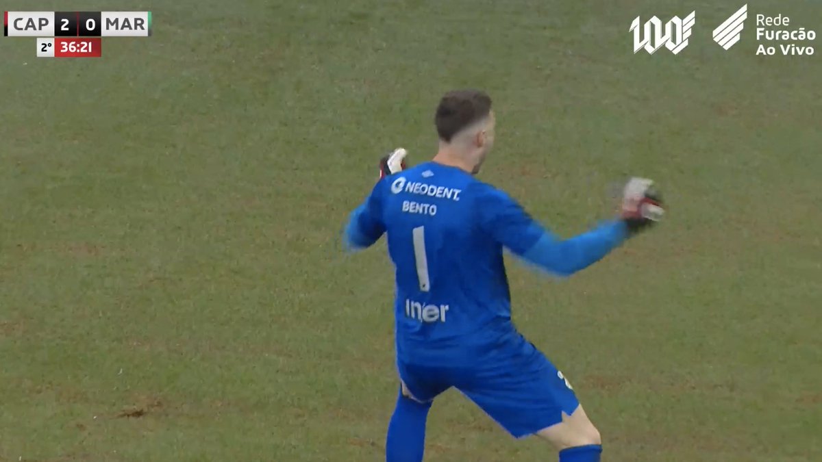 Sequência maravilhosa do GOLEIRO DA SELEÇÃO BRASILEIRA! 🎥 #Athletico