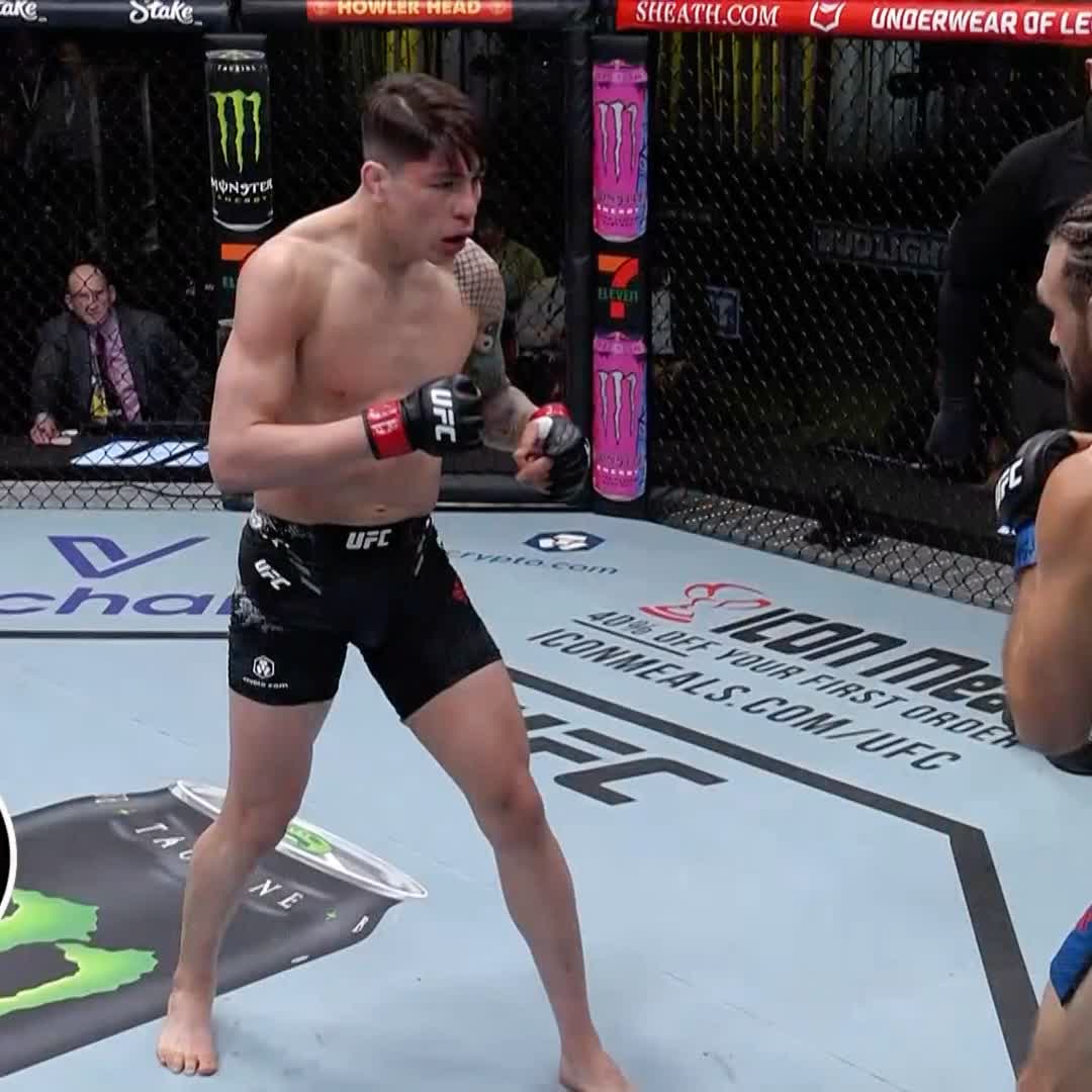 Qué belleza de patada! Ignacio ”La Jaula” Bahamomdes #UFCVegas90