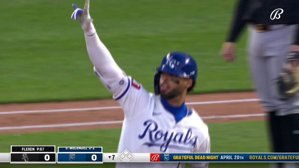 Pushing a flyball over the fence for a homerun is so White Sox Barstool Baseball Barstool Chicago