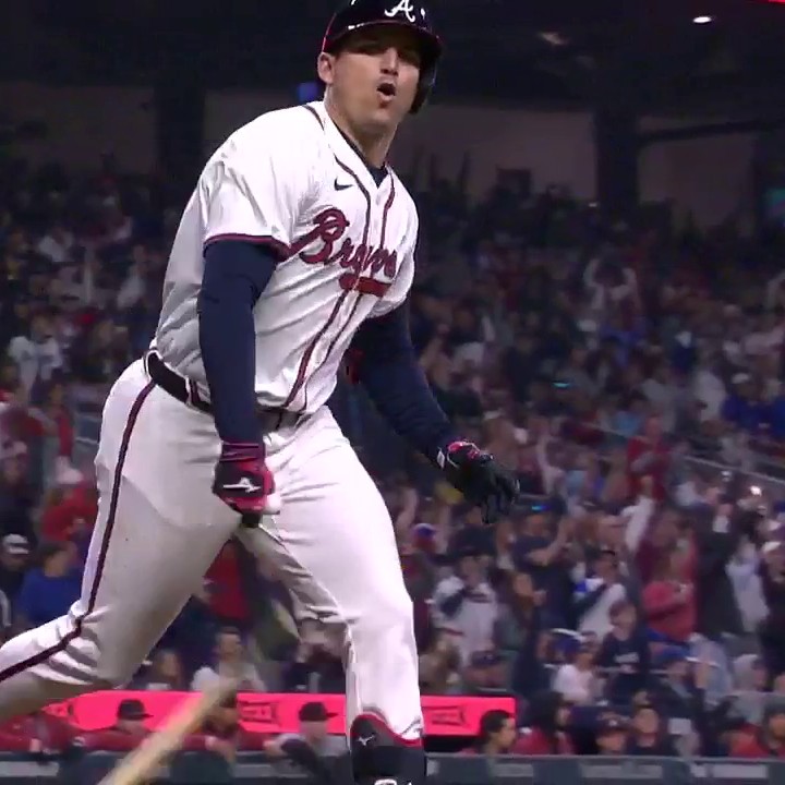 AUSTIN. RILEY. 😤