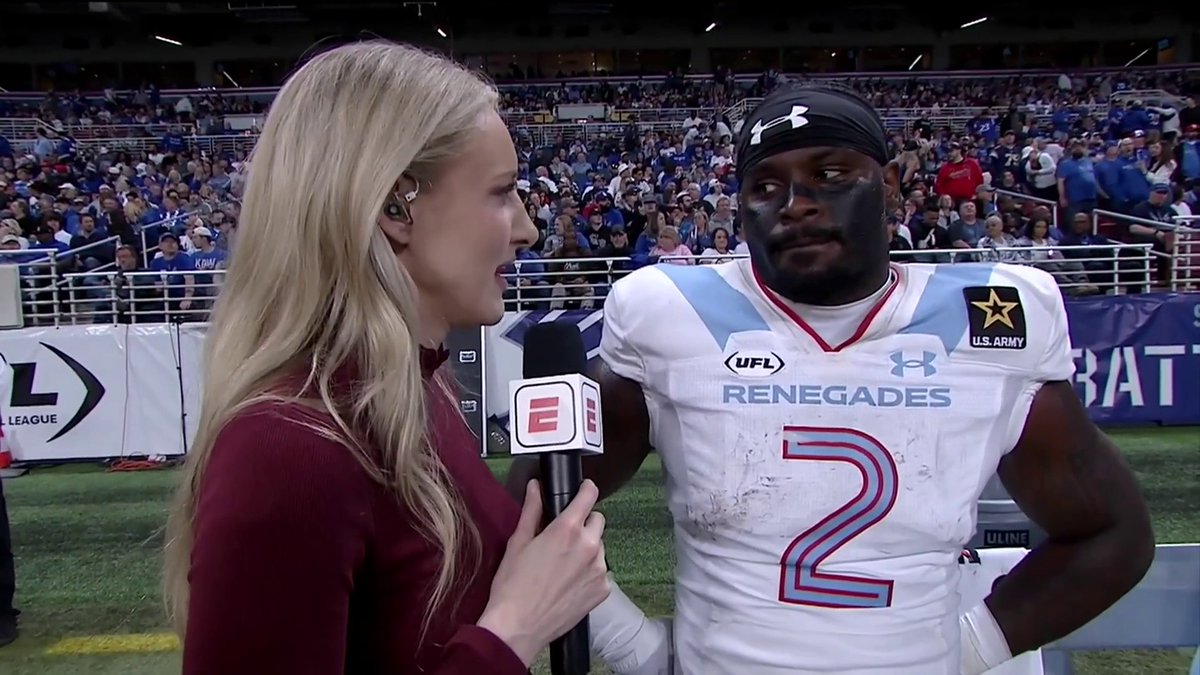 "I started playing football with him... I know he would want me on the field, celebrating him." ❤️ De'Veon Smith, who lost his brother on Wednesday, speaks after his TD for the Arlington Renegades 🙏