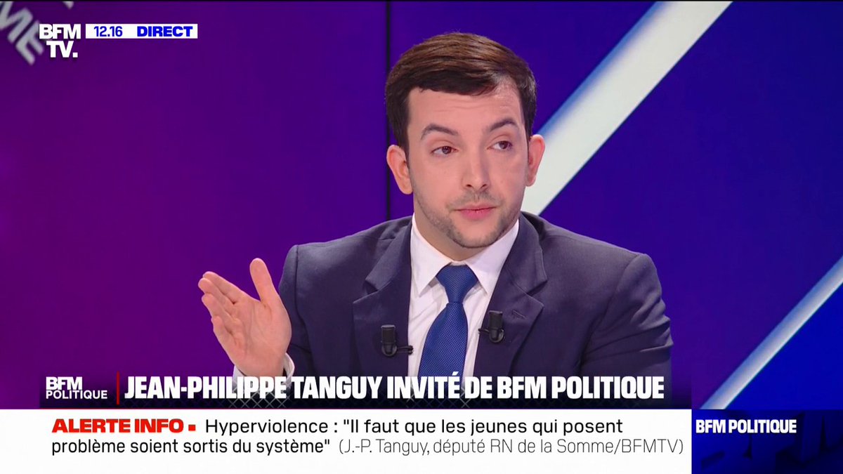 Jean-Philippe Tanguy (Jean-Philippe Tanguy Ⓜ️) veut interdire le port du "voile islamique" dans l'espace public
