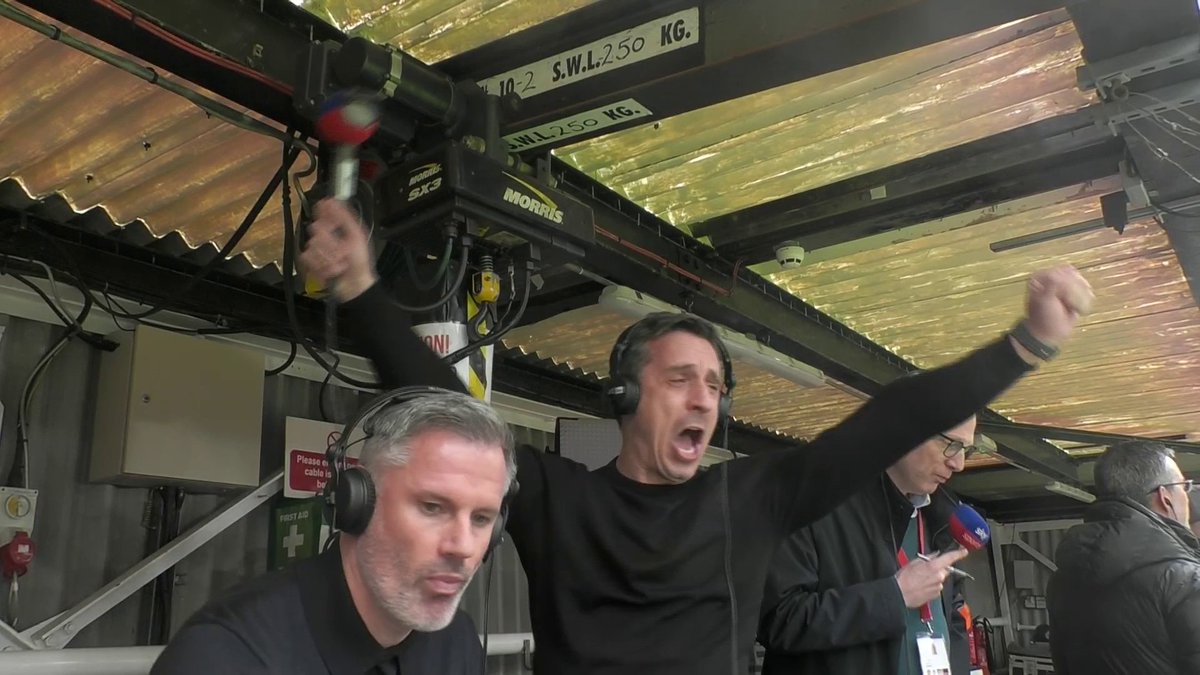 Gary Neville and Jamie Carragher’s reaction to THAT Kobbie Mainoo goal… Incredible 😂😂😂