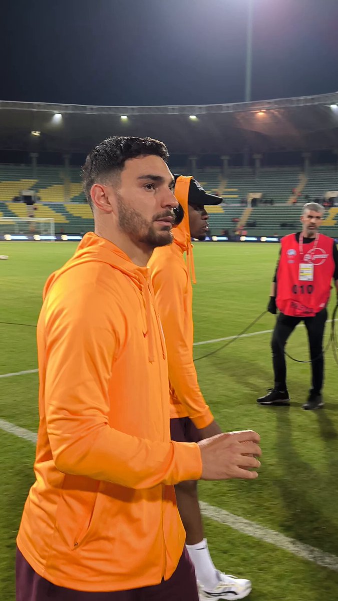 🦁 Aslanlarımız SAHADA! #GSvFB