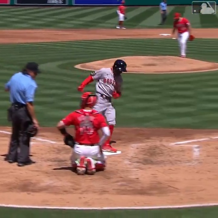 First big league homer for David Hamilton!