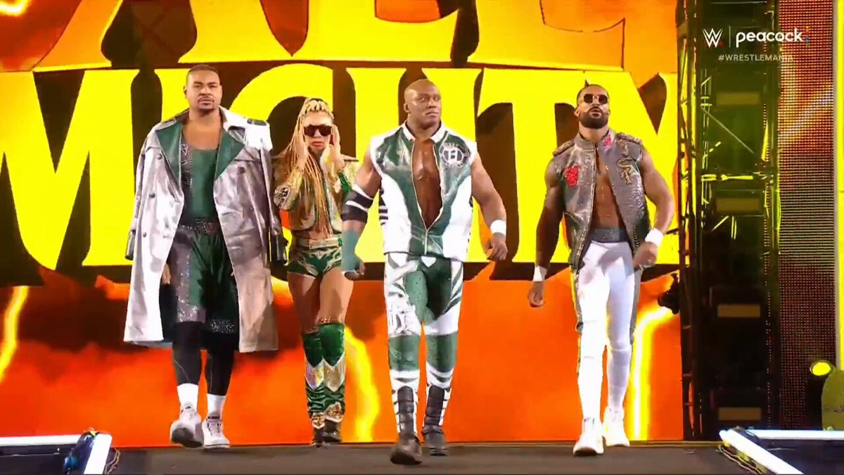 I think we know what you’re doing Snoop Dogg 😂😂 #WrestleMania