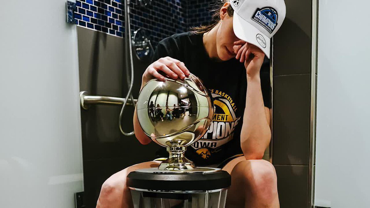 "Her now-famous Hawkeye jersey was two twos, but she was one of one." Mike Hall narrates our Caitlin Clark retrospective. 🗣️ Caitlin Clark x Iowa Women's Basketball