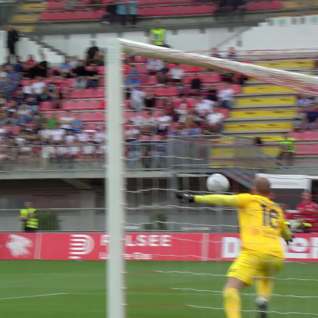 Napoli'de Osimhen imkansıza yakın bir gol attı.