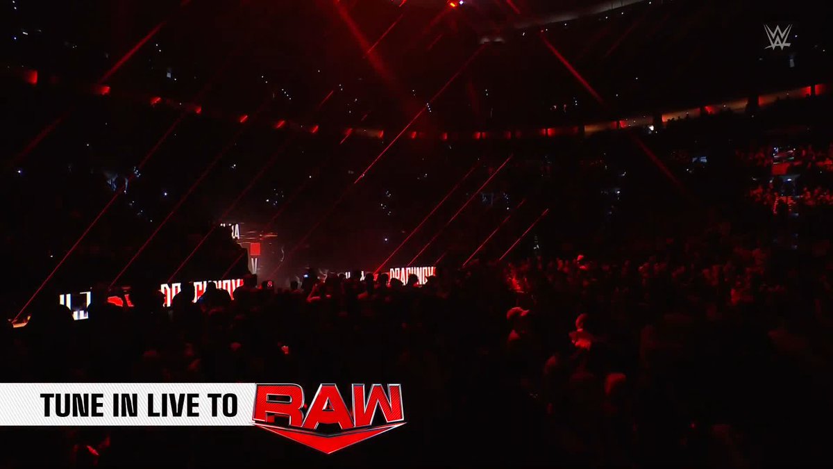 Welcome to #WWERaw! #WWENXT Champion 𝙄𝙡𝙟𝙖 𝘿𝙧𝙖𝙜𝙪𝙣𝙤𝙫 has arrived!