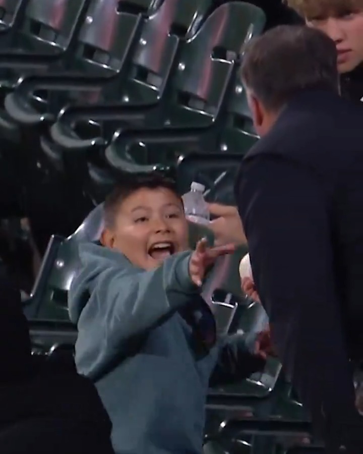 He still hasn't let go of that baseball 🥹