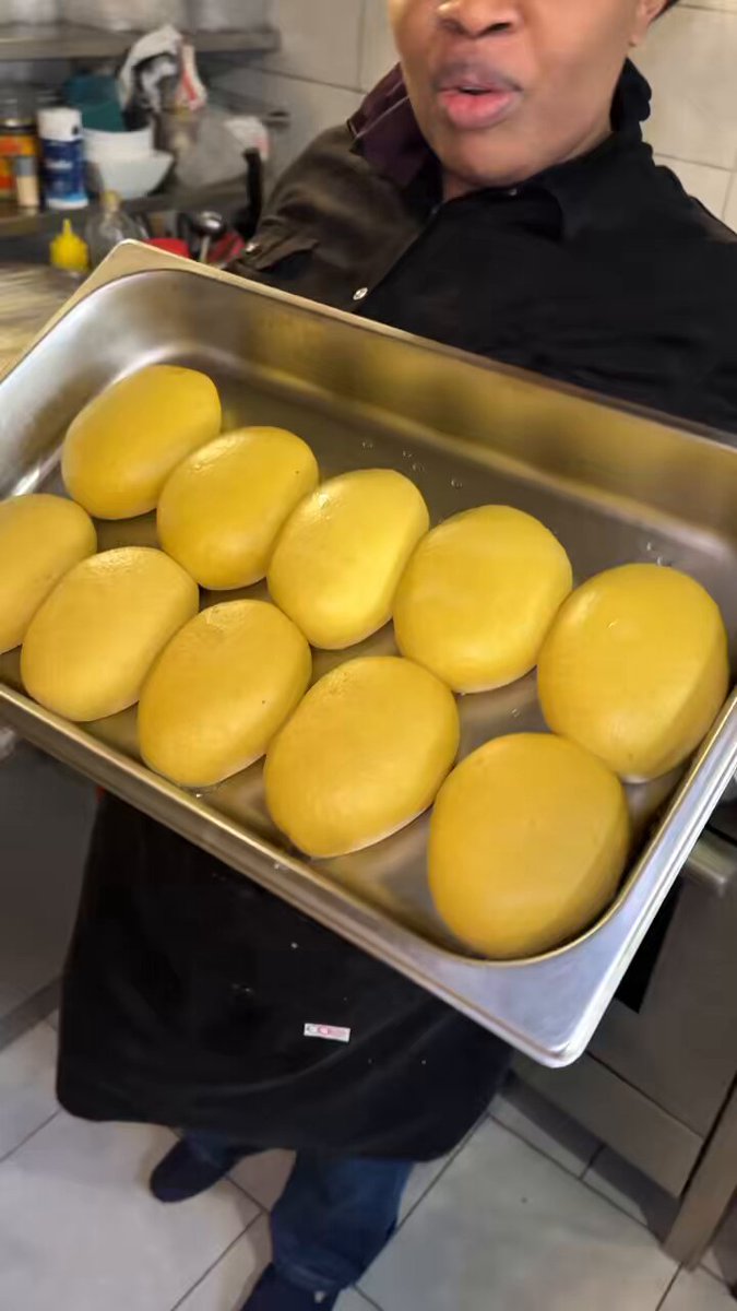 Manger du Foutou Banane à Paris c’est possible ! Force à cette maman 🧡