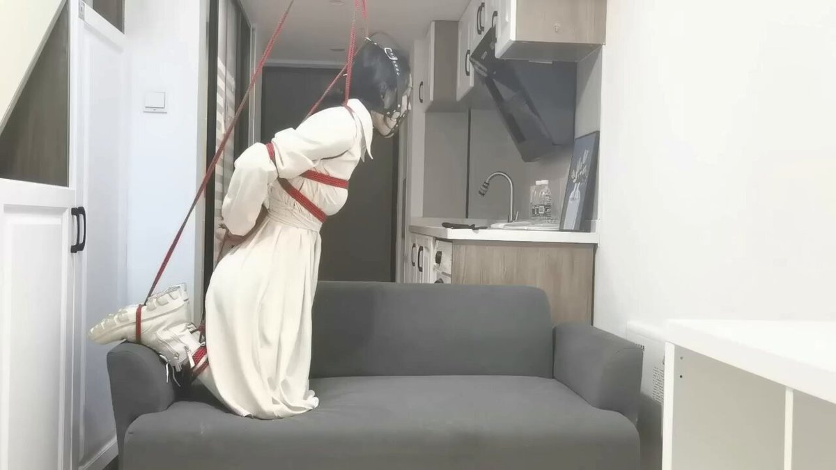 感觉我的腰需要锻炼一下～～ #自缚 #selfbondage