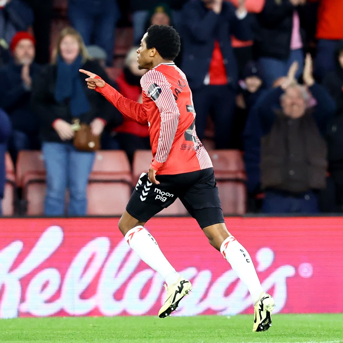 __________ gives Saints the lead... 🤔