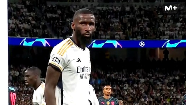 El zumbao de Rudiger no solo secó a Haaland, sino que pellizcó el pezon a Grealish, intimidó con el dedito a Stones y le hizo saber a Foden que mide 1.50. Estoy llorando.