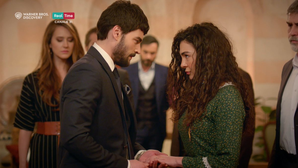 L'avvincente storia d'amore che ci terrà tutti col fiato sospeso. #Hercai #AmoreEVendetta da lunedì 15 aprile alle 21:20 su #RealTime #Canale31 #HercaiItalia