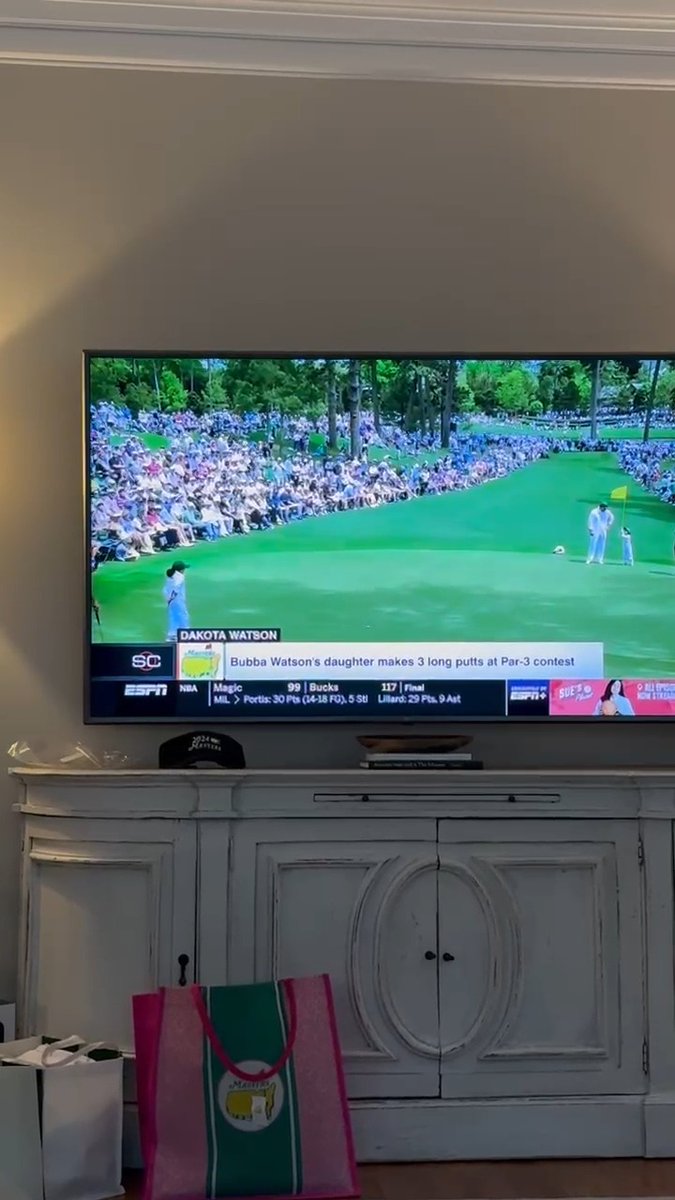 Dakota said she might be a golfer when she grows up!! Her goal is to play #ANWA The Masters ESPN