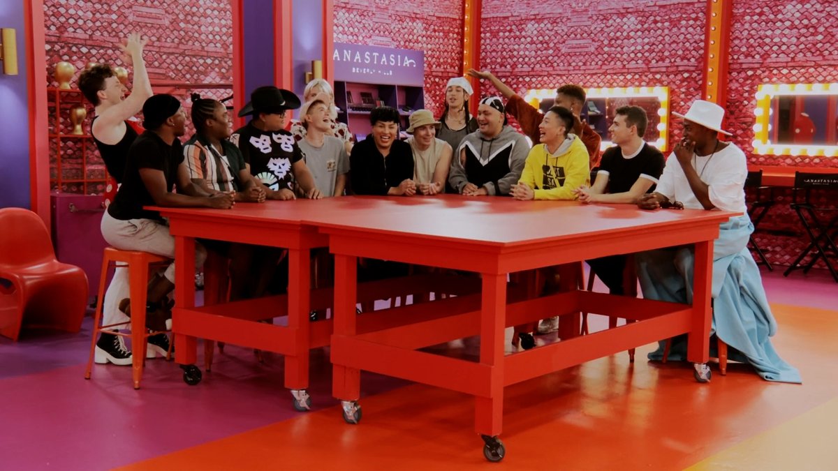 There's nothing like a little reunion! 🫶 Get into a first lewk before #DragRace is all-new TOMORROW at 8p on MTV! 💋
