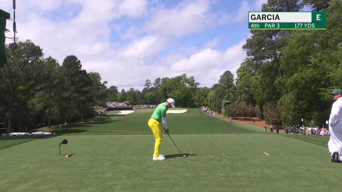 2017 Masters Champion, Sergio Garcia makes the first birdie of the day on hole No. 4. #themasters