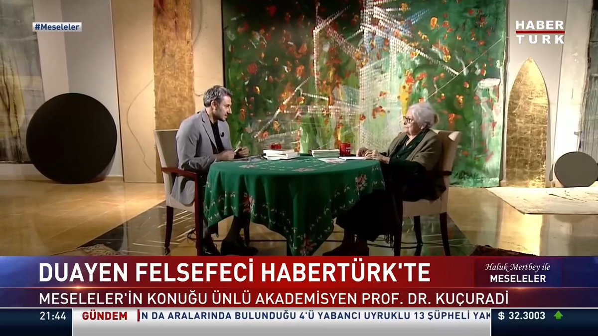 Eğitimde sorun nitelik mi, nicelik mi? Türkiye'de eğitim nasıl olmalı? "Bakıyoruz ama görmüyoruz. Felsefe baktığını görebilmeni sağlar." #Meseleler'de @halukmertbey, Felsefeci/Akademisyen Prof. Dr. İoanna Kuçuradi ile konuştu.