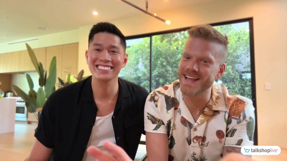 How lucky are WE that Mark &amp; Scott Hoying are hosting a live fan Q&amp;A to celebrate their debut children's book! 🤩 RSVP ➡️
