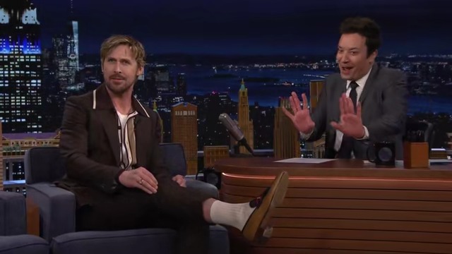 Ryan Gosling thinks his pants are always too tight when he’s on the Tonight Show 😂 #FallonTonight