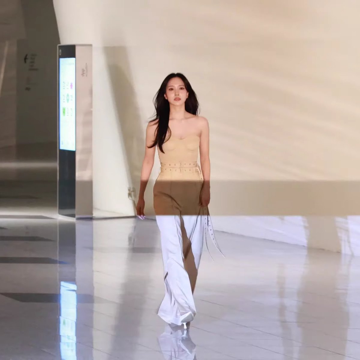 MINA'S MODEL WALK SHE'S SO FINE