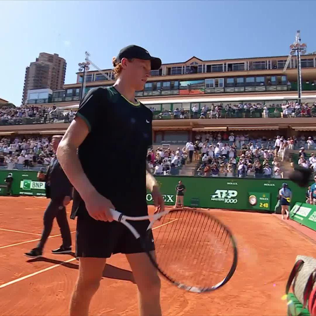 What a battle 💪 Jannik Sinner wins a thriller 6-4 6-7 6-3 vs Rune to reach the SFs 🥶 #RolexMonteCarloMasters