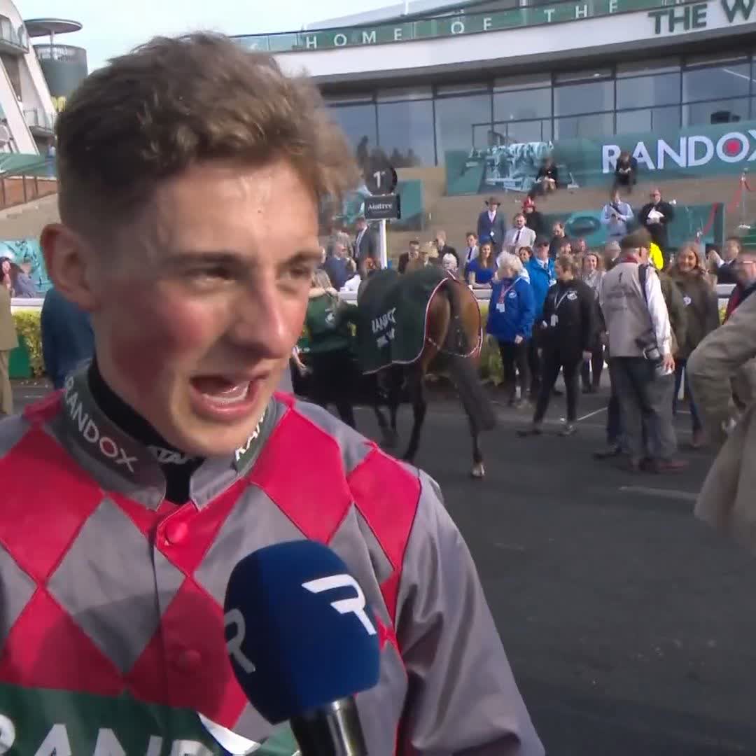 🗣️ "I can't put it into word. It is unbelievable. I can't believe it. I've never even been to a major festival spectating." Best interview you'll see today. 18-year-old Ben Smith after riding a winner at the Grand National meeting. Class. Lydia Hislop