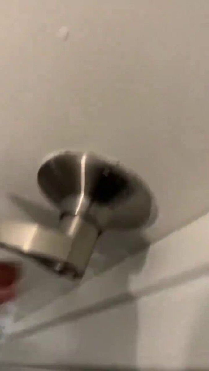 a carne só cai no prato de vegano Bro was cheated on and still got knócked out