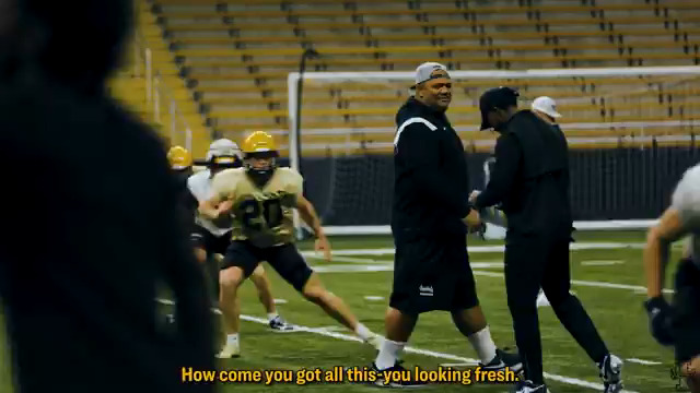 🎤 𝐌𝐈𝐂'𝐃 𝐔𝐏 🎤 Defensive Line Coach Loni's got hops! #GoVandals | Coach Hebron (Loni) Fangupo | ✌️’s ⬆️!