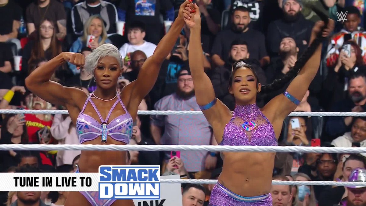 JUST. LIKE. THAT. Jade Cargill and Bianca Belair are not to be messed with 😤 #SmackDown