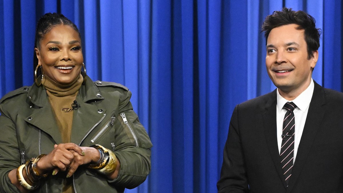 In 5, 4, 3, 2, 1… Janet Jackson crashes Jimmy’s monologue! #FallonTonight