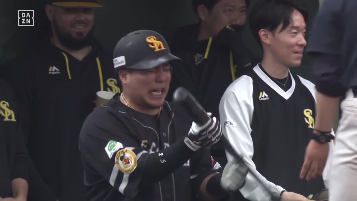 / 左中間へぶちこんだ \ 山川穂高がグランドスラム ⚾プロ野球 (2024/4/13) 🆚西武×ソフトバンク 📱Live on DAZN #DAZNプロ野球 #sbhawks “野球一本” 新プラン登場「DAZN BASEBALL」 月々2,300円 (年間プラン・月々払い) 初月無料!4/17まで