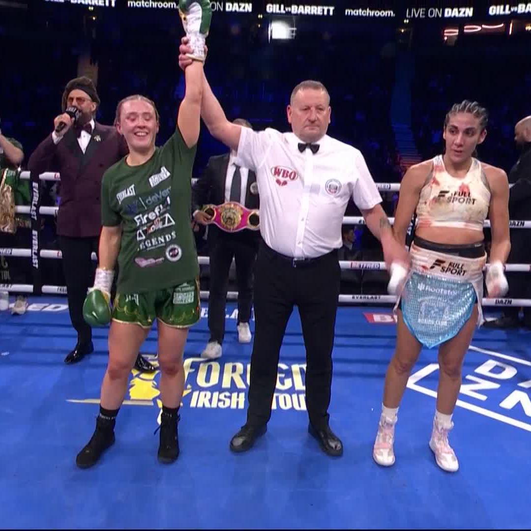 𝐃𝐈𝐗𝐎𝐍 𝐃𝐎𝐄𝐒 𝐈𝐓 Rhiannon Dixon scores a knockdown on her way to becoming the new WBO World Lightweight Champion 👑 #DixonCarabajal | #GillBarrett