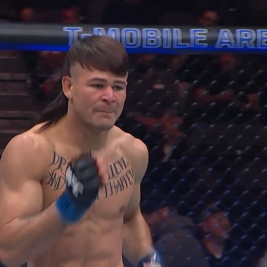 A star in the making 💥 Diego Lopes 🇧🇷🇲🇽 with a MASSIVE first round TKO victory at #UFC300