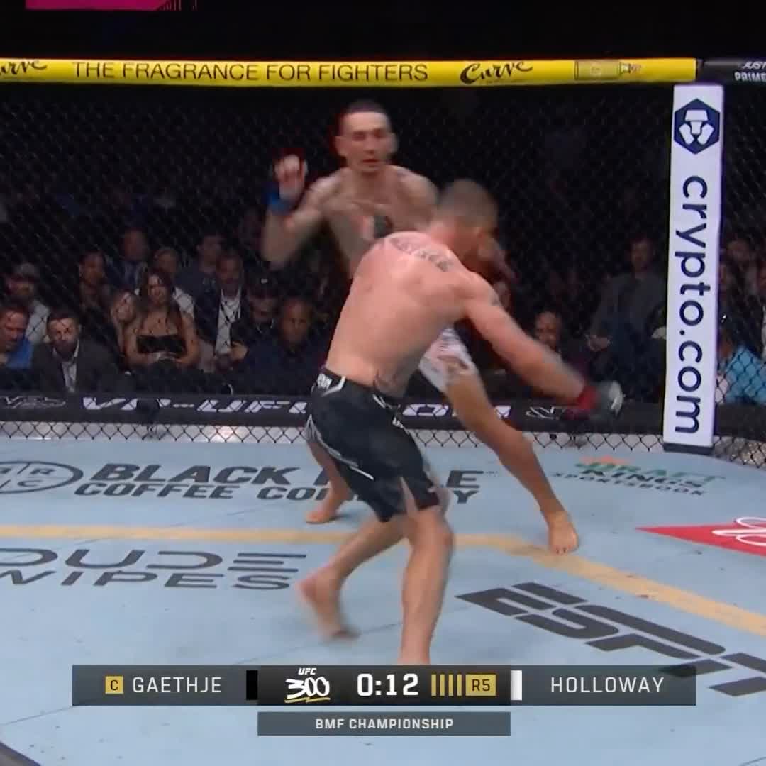 La mejor finalización en la historia del UFC. Decirle al rival, y no cualquier rival sino Justin Gaethje, que vaya al centro a intercambiar en una pelea que tienes ganada y lo doblas. Irreal.
