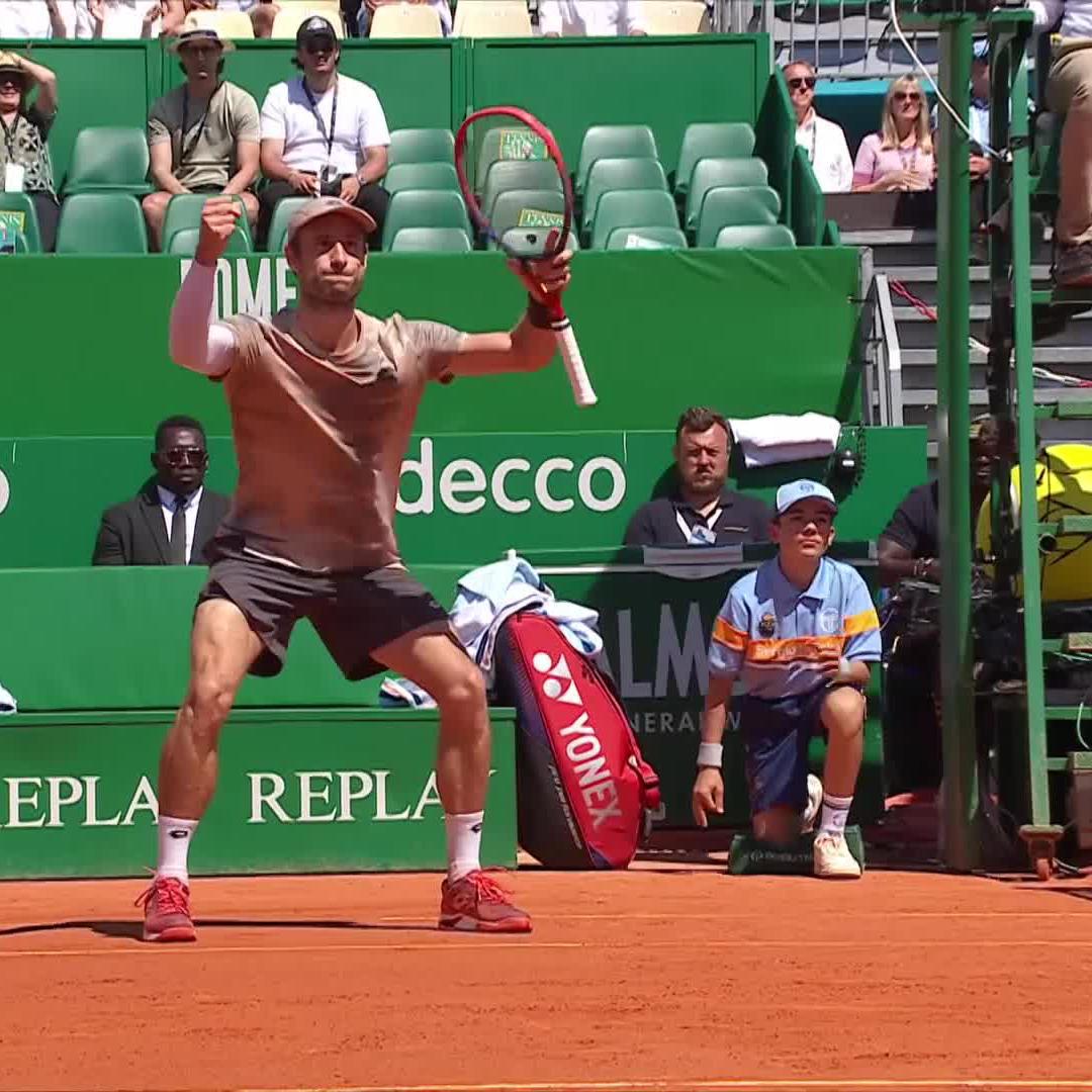 Outrageous 🥶 Joran Vliegen OLY &amp; Sander Gille putting on a show 👏 #RolexMonteCarloMasters