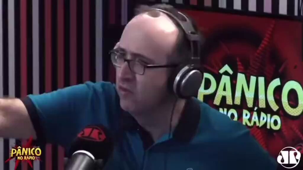 Opa, tava mexendo nas gavetas aqui, apareceu isso, será que é verdade?