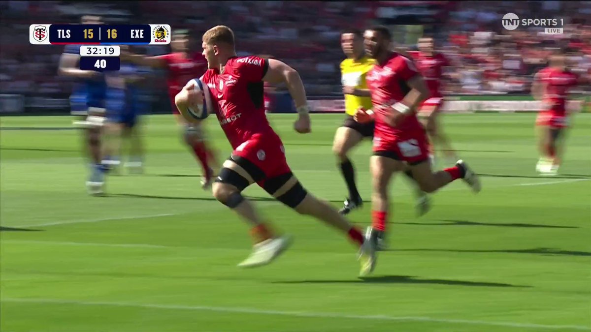 "STAND ASIDE" 💪 Jack Willis powers through the defence with pace to get Stade Toulousain ahead 💥🏉 #STvEXE | #ChallengeCupRugby