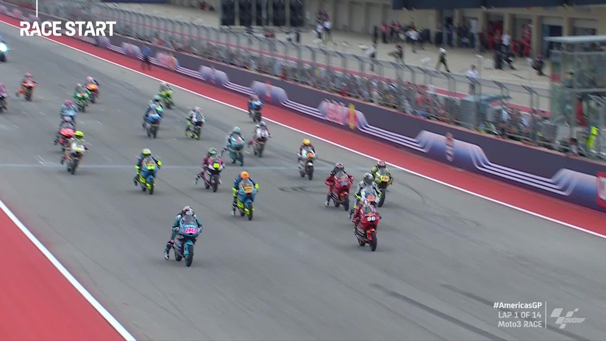 🚦 #Moto3 ARE GO IN TEXAS! 🚦 Alonso gets the start from pole position! 🚀 Farioli crashes in the middle of the pack at Turn 1 and there's more chaos as @JoelKelso66 makes contact!💥 #AmericasGP 🇺🇸