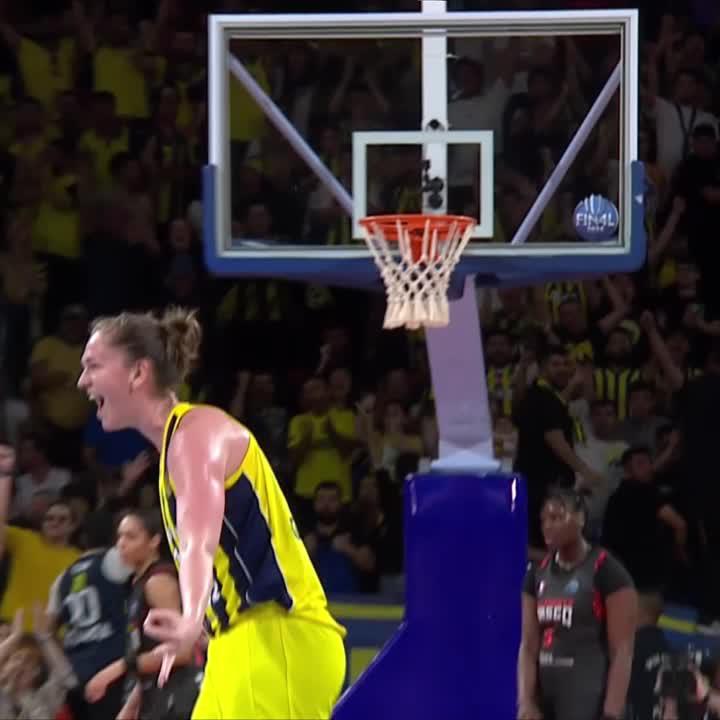 Hey Siri, Show me a perfect basketball play. 😍 #EuroLeagueWomen x Fenerbahçe Opet
