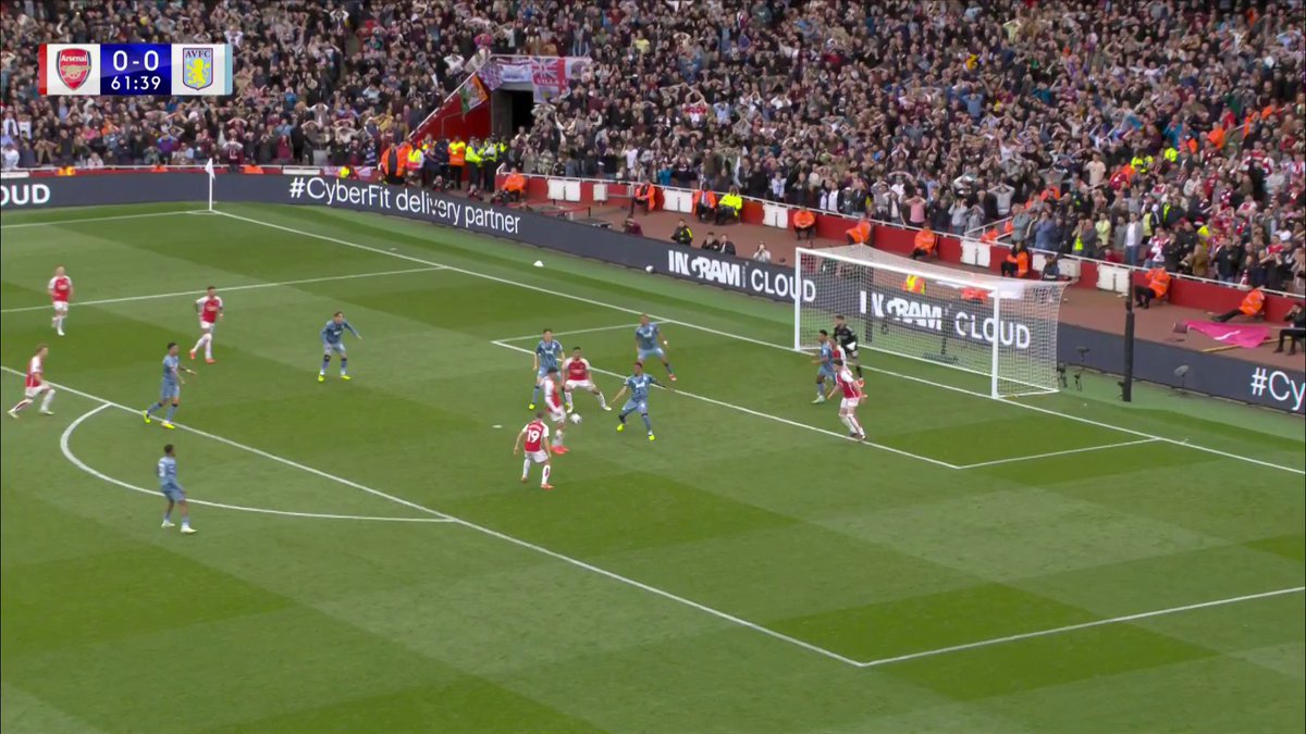"That's a terrific hit" So, so close for Aston Villa! 🤏