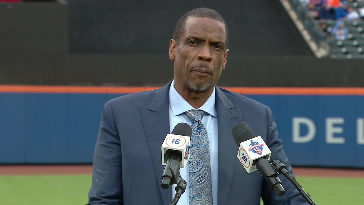 After mentioning the Yankees in his speech, Doc Gooden quickly clarifies: "I'm always a Met." ➡️ Tri-State Cadillac