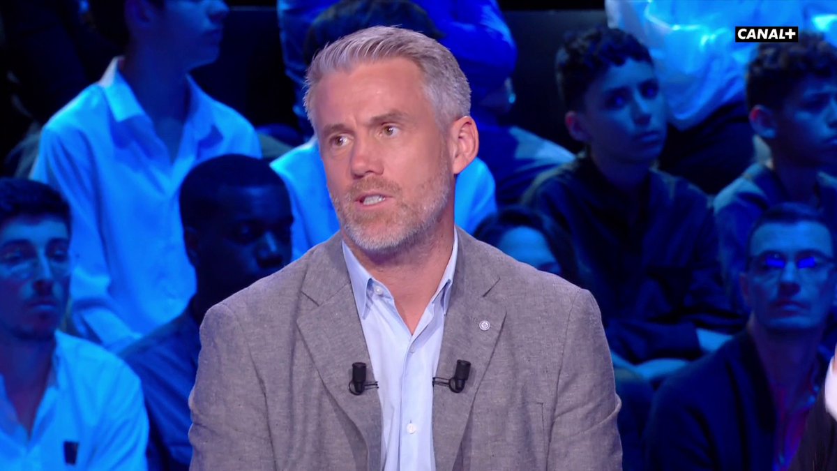 L'analyse de Mickaël Landreau sur la performance de Gianluigi Donnarumma en Ligue des Champions 📊 Et vous, qu'avez-vous pensé de son match face au FC Barcelone ❓