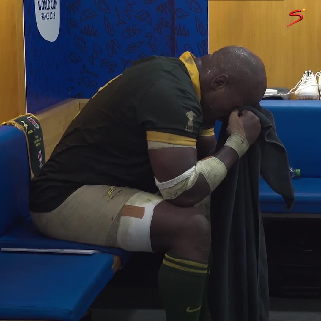 Bongi alone in the locker room, crying after the win against England 🥹 The coaches coming to console him and hug him 💚 What was your favourite moment from episode four of #ChasingTheSun2?