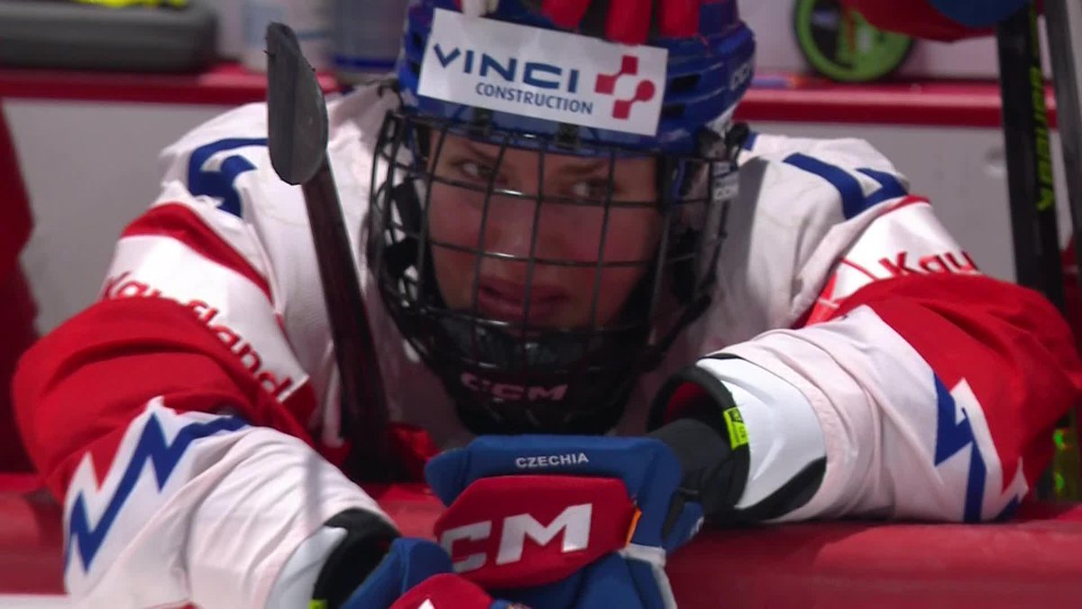 SANNI AHOLA WITH THE BRONZE MEDAL SAVE‼ #CZEFIN #womensworlds Leijonat.fi