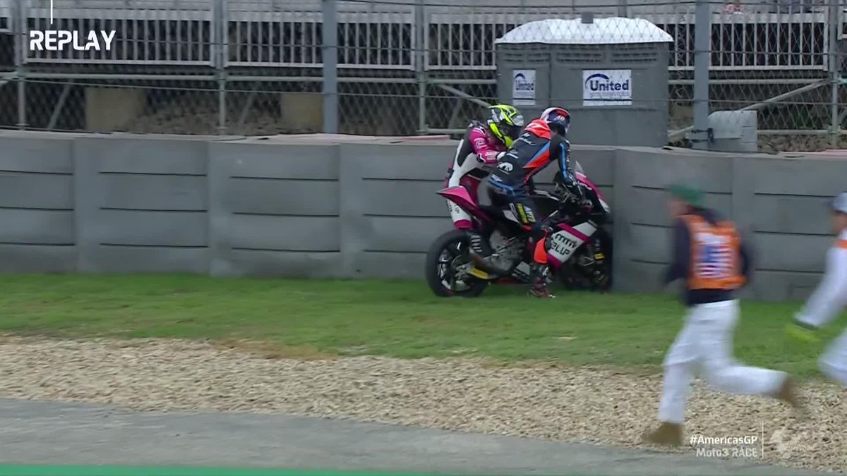 MotoGP’de Ivan Ortala kaza sonrası yanlış motosiklete bindi.