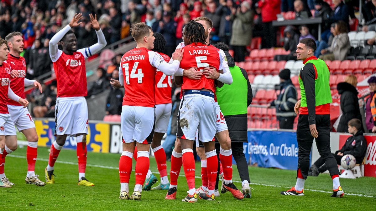 WIREDU 💫 LAWAL 💥 The link up between @BrendanWiredu and Bosun lawal 😍 #OnwardTogether